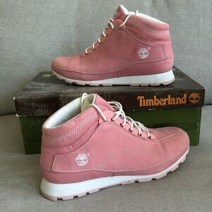 Women’s Timberland metrodub pink nubuck boots. Size9.5